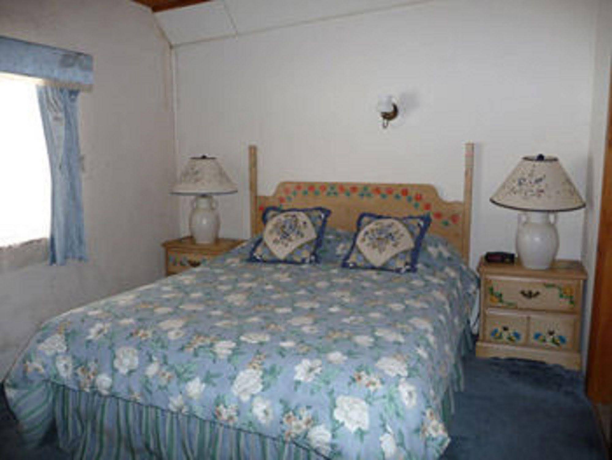 Dalems Chalet Brattleboro Bagian luar foto